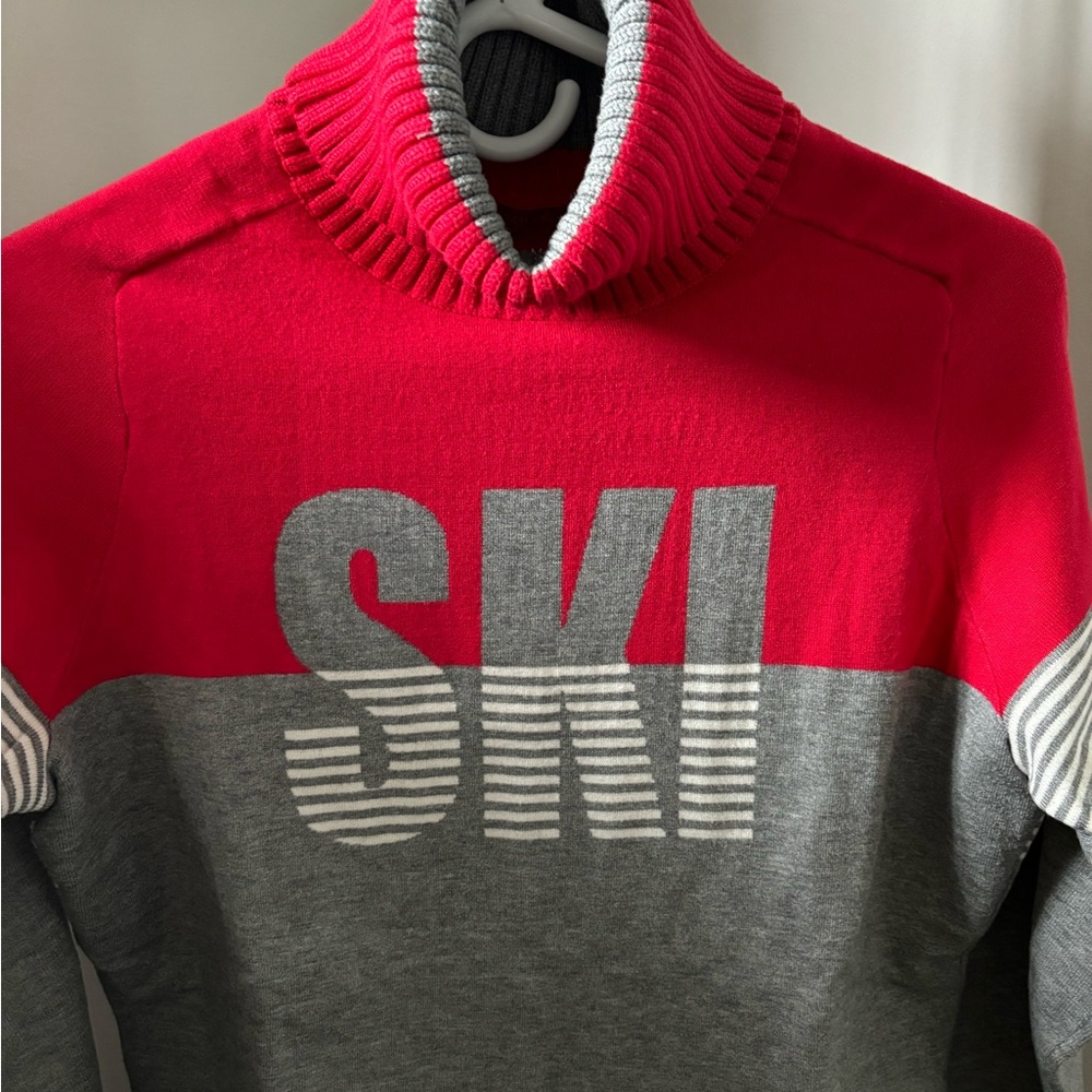 Krimson Klover Slopeside Turtleneck Sweater, size Medium